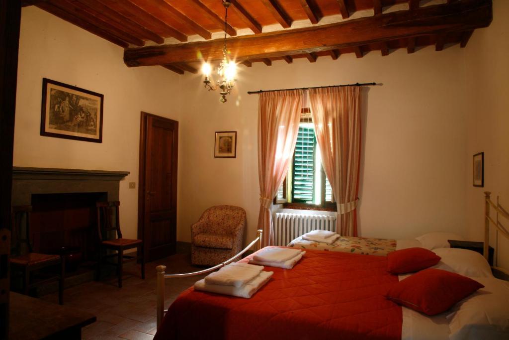 Casa Vacanze Villa Giusterna Monte Benichi Szoba fotó