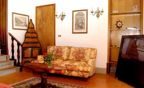 Casa Vacanze Villa Giusterna Monte Benichi Kültér fotó