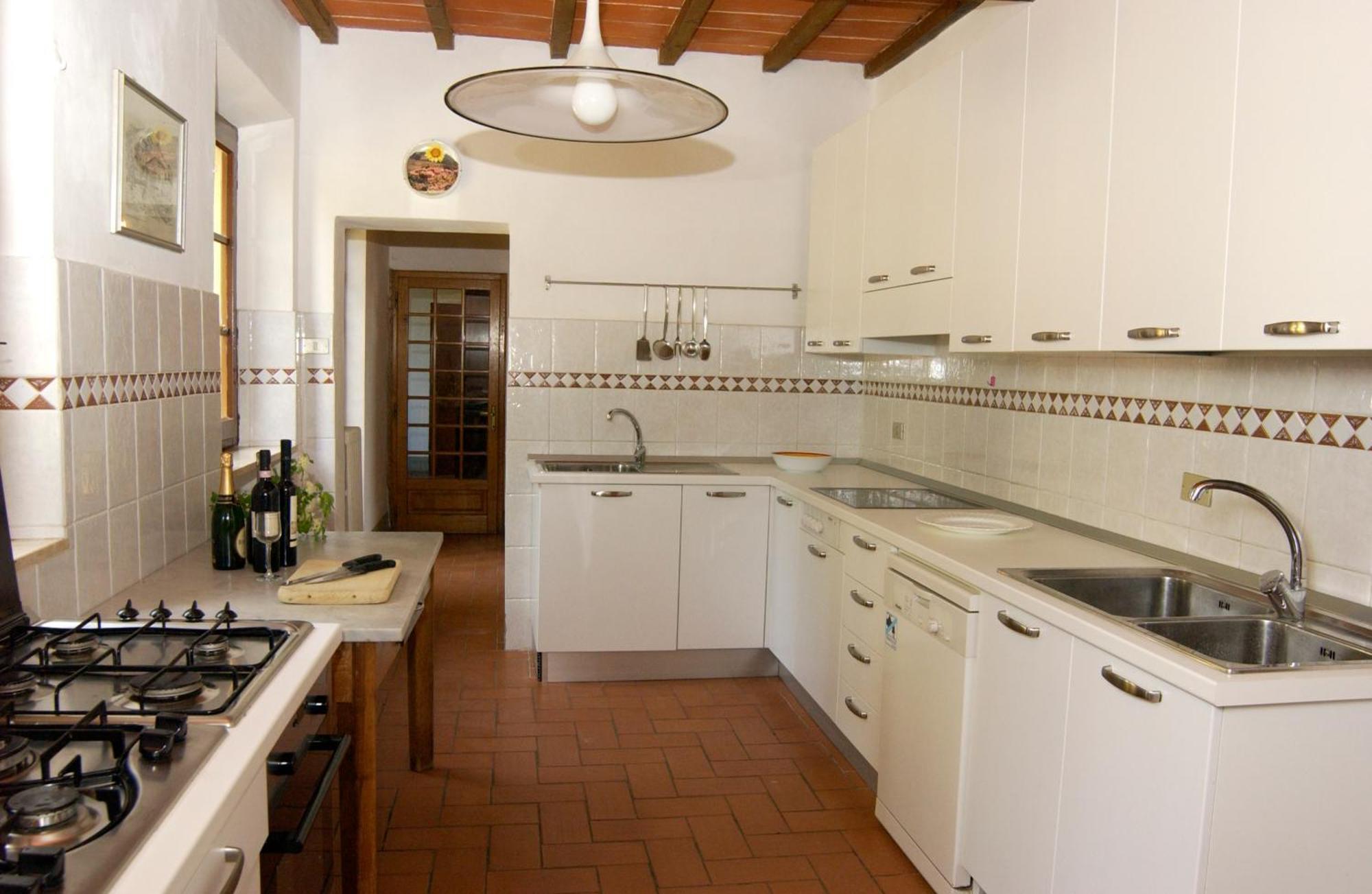 Casa Vacanze Villa Giusterna Monte Benichi Szoba fotó